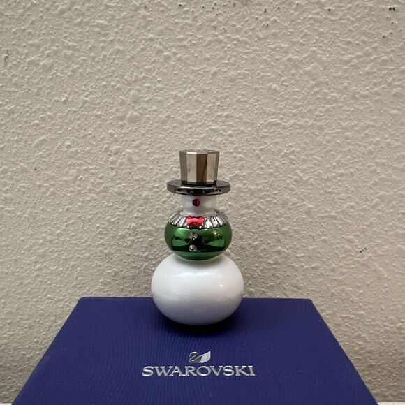 Swarovski Holiday Cheers Snowman, Green, Figurine Christmas Decoration - Picture 8 of 14